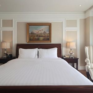 Deluxe Zimmer mit Kingsize-Bett